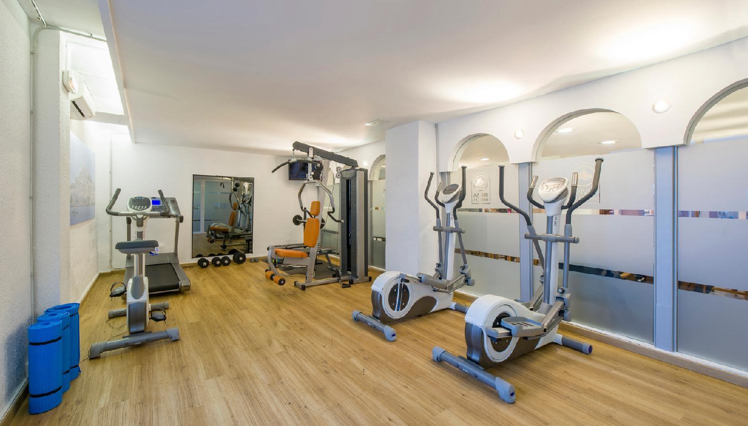 Invisa Hotel Es Pla - Adults Only Sant Antoni de Portmany Екстериор снимка