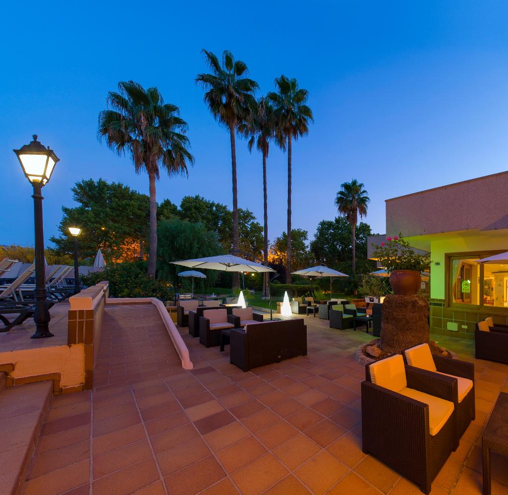 Invisa Hotel Es Pla - Adults Only Sant Antoni de Portmany Екстериор снимка