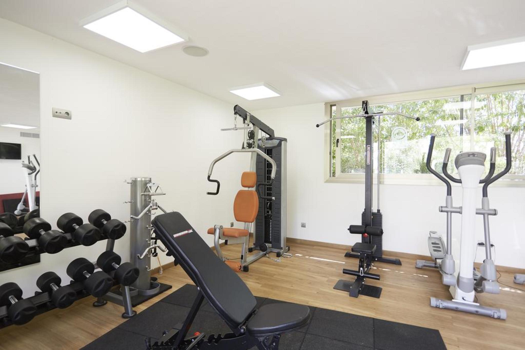 Invisa Hotel Es Pla - Adults Only Sant Antoni de Portmany Екстериор снимка