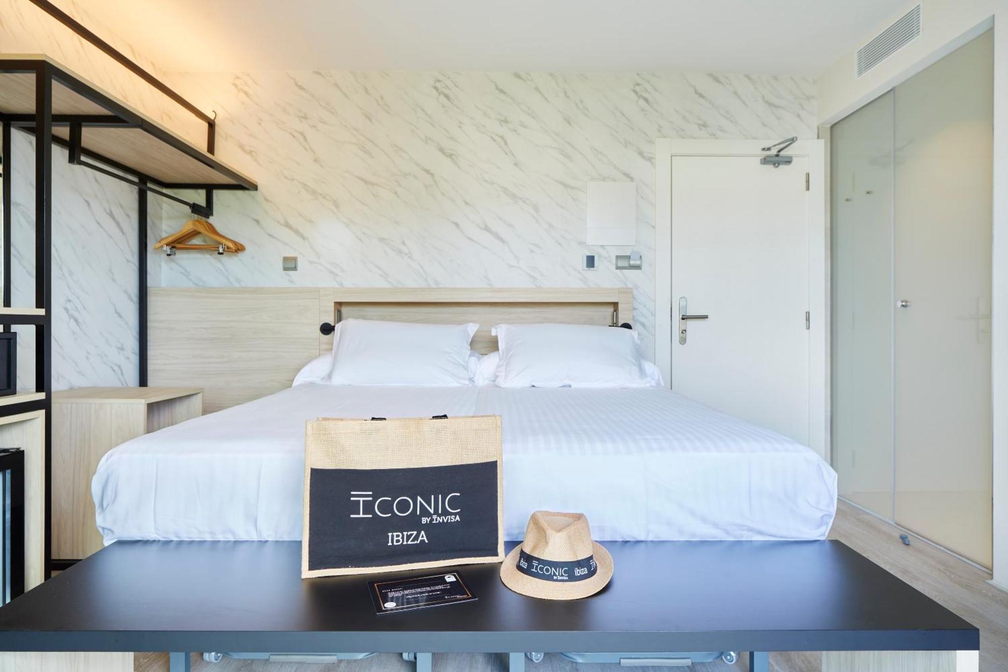 Invisa Hotel Es Pla - Adults Only Sant Antoni de Portmany Екстериор снимка