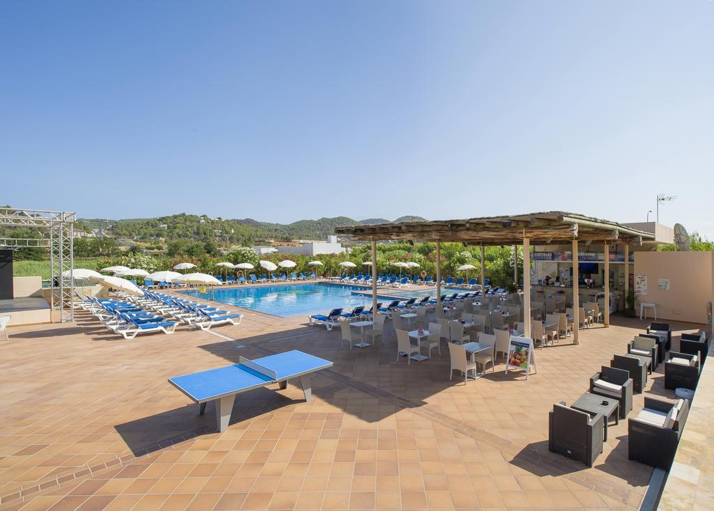 Invisa Hotel Es Pla - Adults Only Sant Antoni de Portmany Екстериор снимка