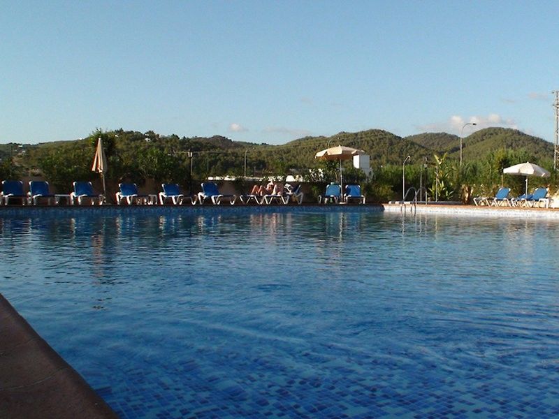 Invisa Hotel Es Pla - Adults Only Sant Antoni de Portmany Екстериор снимка